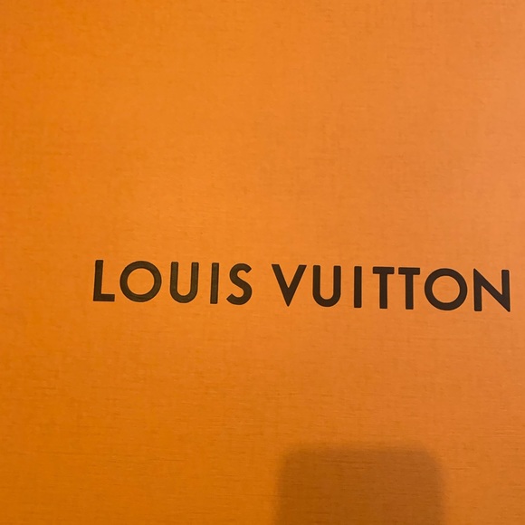 COPY - Louis Vuitton Monogram Satellite 70 - Picture 3 of 17